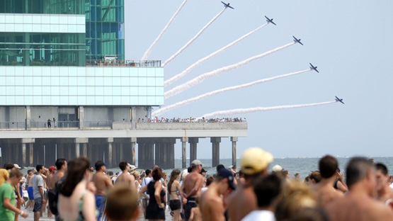 AC Airshow "Thunder over the Boardwalk" Soars Over the Beach